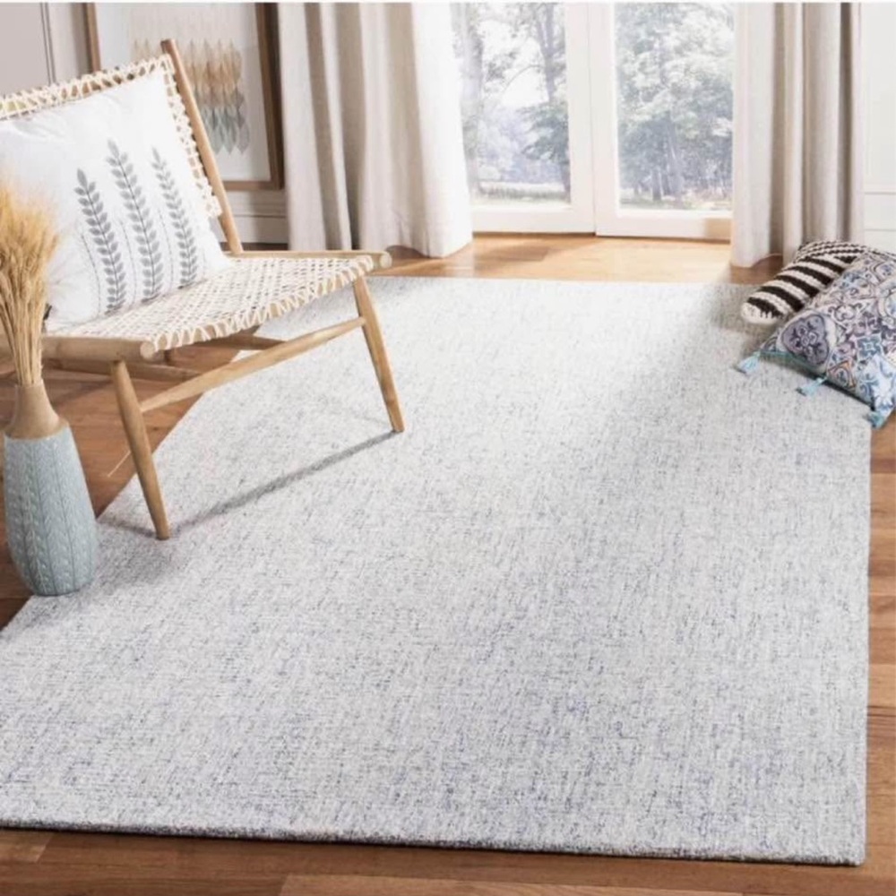 Elegant Gray Area Rug